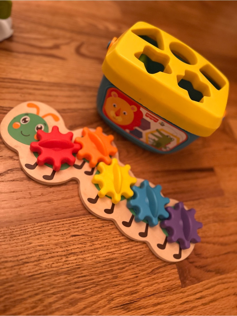 Baby puzzle and shape sorter